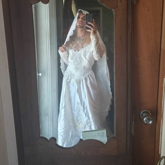 Meet your Posher, Andrew - Picture 4 of 5